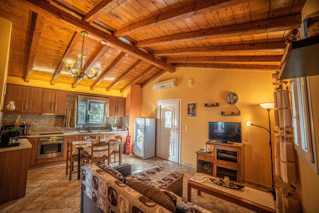 Апартаменты Tsoukias House Палеокастрица Экстерьер фото