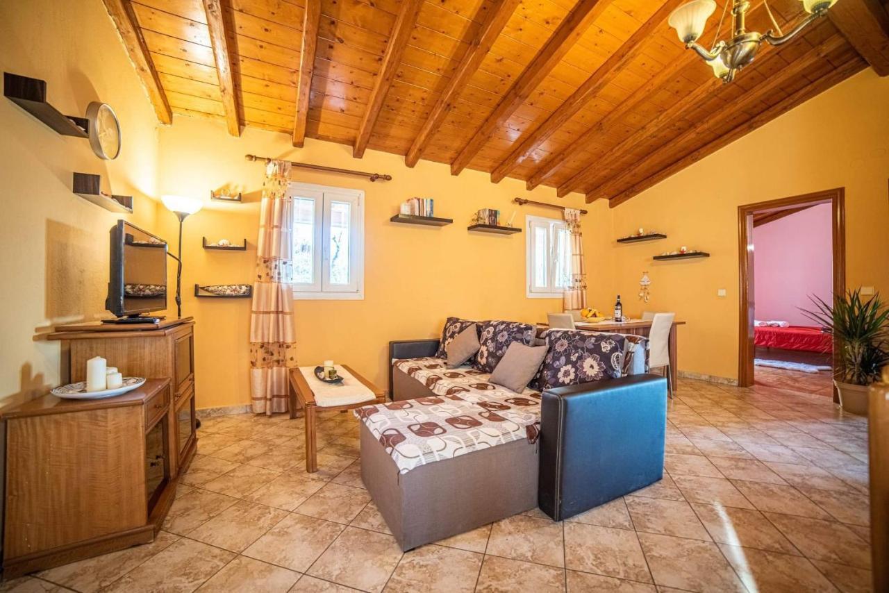 Апартаменты Tsoukias House Палеокастрица Экстерьер фото